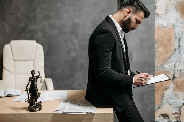 Les Effets Dynamiques de la Gestion du Changement sur la Performance Entreprise